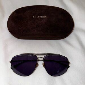 Tom Ford Georges TF496 Classic Pilot / Aviator Sunglasses in Silver.